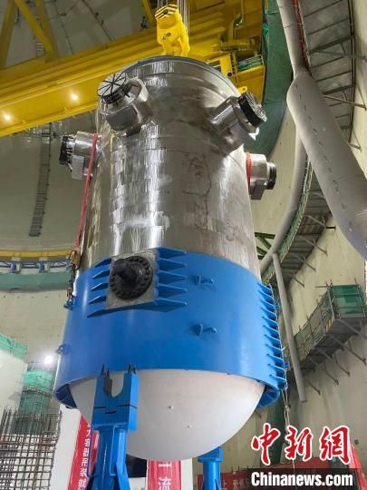 海南昌江核電3號(hào)機(jī)組壓力容器吊裝就位